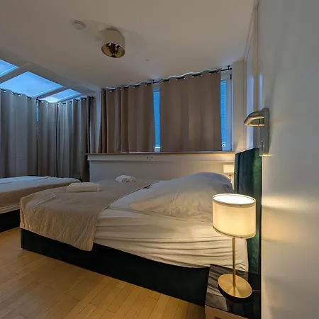 Large 155 Qm With 4 Bedrooms Located 1 To 12 Guests München