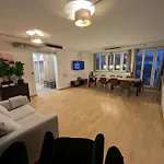 Large 155 Qm With 4 Bedrooms Located 1 To 12 Guests *