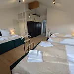Large 155 Qm With 4 Bedrooms Located 1 To 12 Guests * Μόναχο