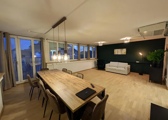 Large 155 Qm With 4 Bedrooms Located 1 To 12 Guests *