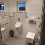 아파트 Large 155 Qm With 4 Bedrooms Located 1 To 12 Guests *