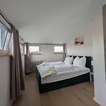 Large 155 Qm With 4 Bedrooms Located 1 To 12 Guests
