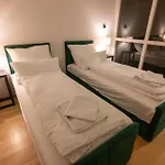 Large 155 Qm With 4 Bedrooms Located 1 To 12 Guests 아파트 뮌헨