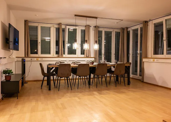 Large 155 Qm With 4 Bedrooms Located 1 To 12 Guests *